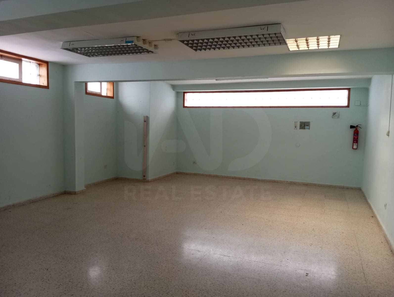 Commercial for sale in Jaca - € 63,000 (Ref: 10099000)