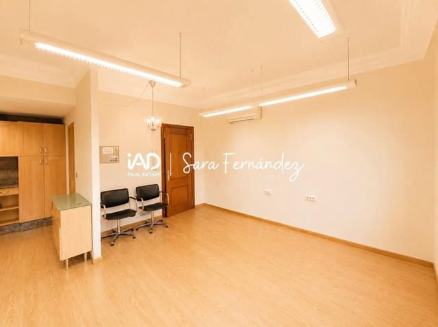 Commercial for sale in León city - € 85,000 (Ref: 10099001)