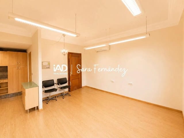 Commercial for sale in León city - € 85,000 (Ref: 10099001)