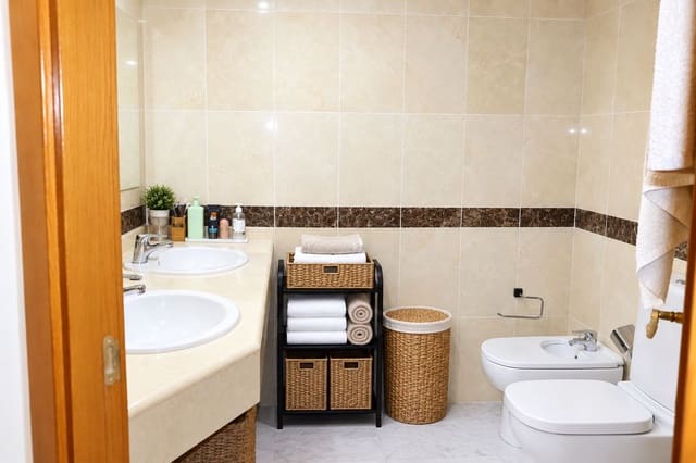 3 Zimmer Apartment zu verkaufen in Zona Centro Comercial Torrequebrada, Benalmádena mit Pool Garage - 515.000 € (Ref: 10099575)