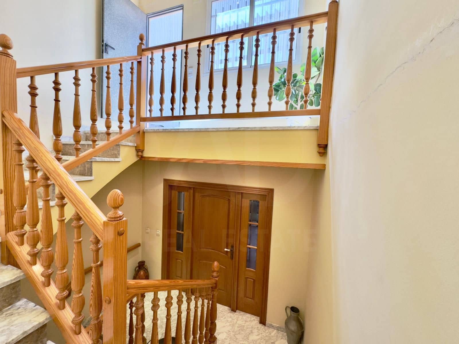 4 bedroom Townhouse for sale in Vinaros with garage - € 279,000 (Ref: 10099577)