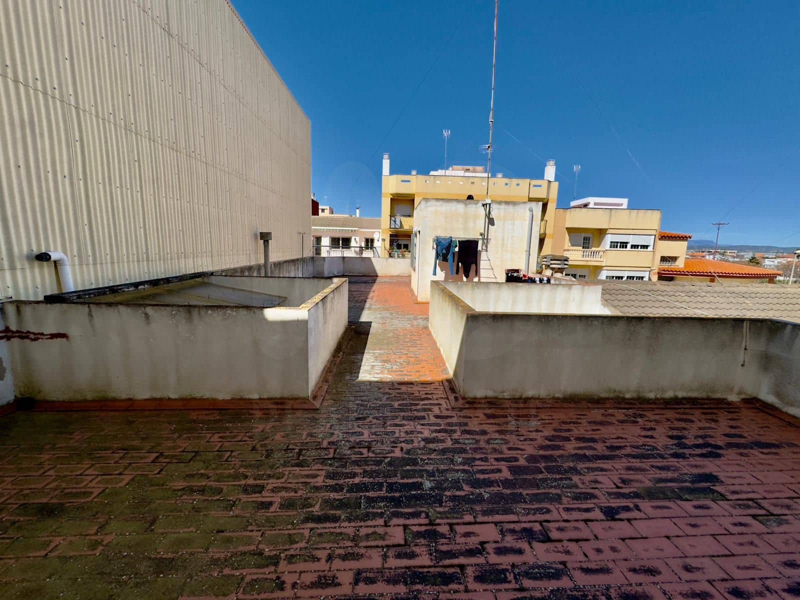 4 bedroom Townhouse for sale in Vinaros with garage - € 279,000 (Ref: 10099577)