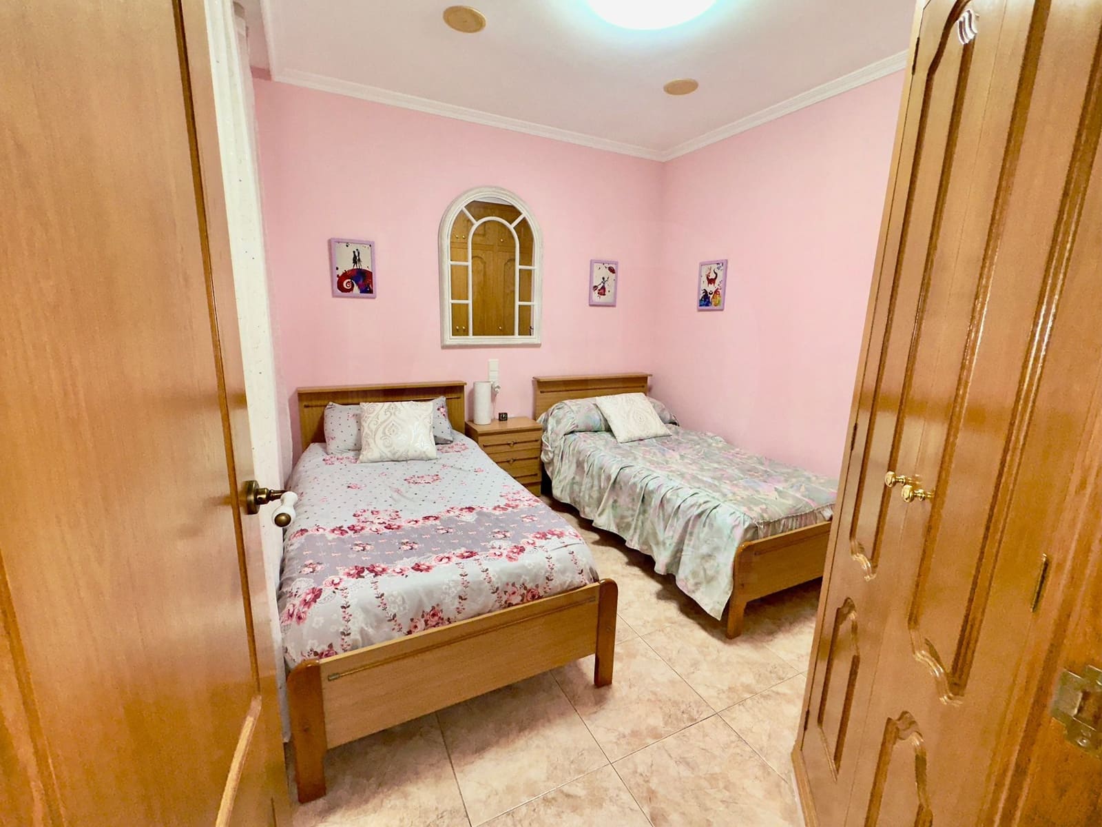 4 bedroom Townhouse for sale in Vinaros with garage - € 279,000 (Ref: 10099577)