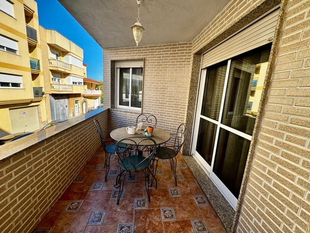4 bedroom Townhouse for sale in Vinaròs with garage - € 279,000 (Ref: 10099577)