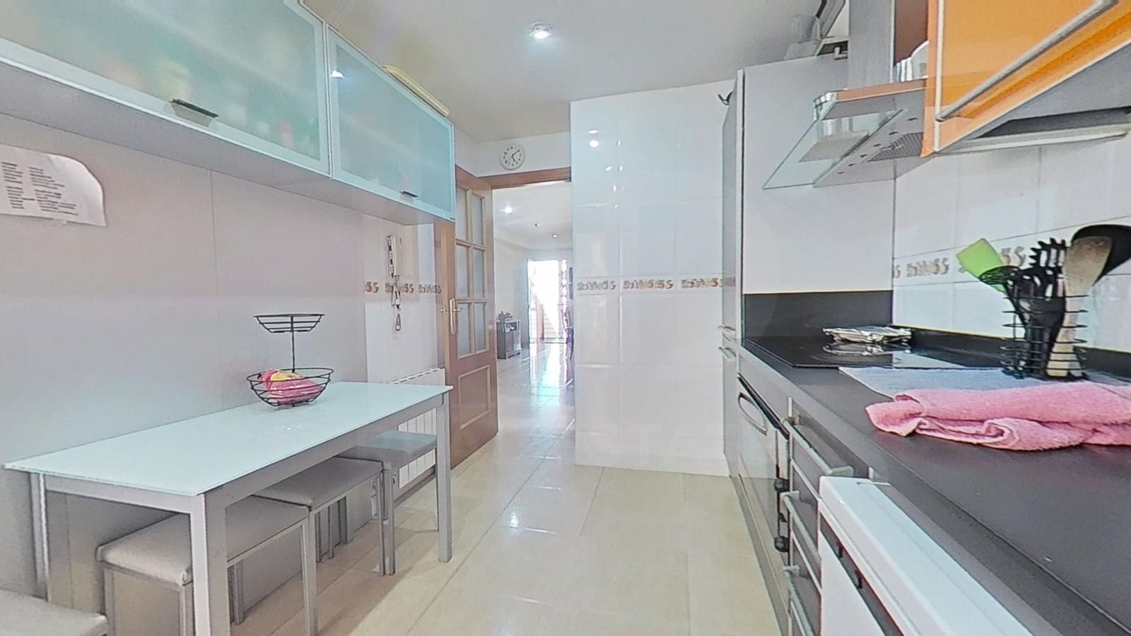 4 bedroom Townhouse for sale in Chilches with pool garage - € 425,000 (Ref: 10099580)