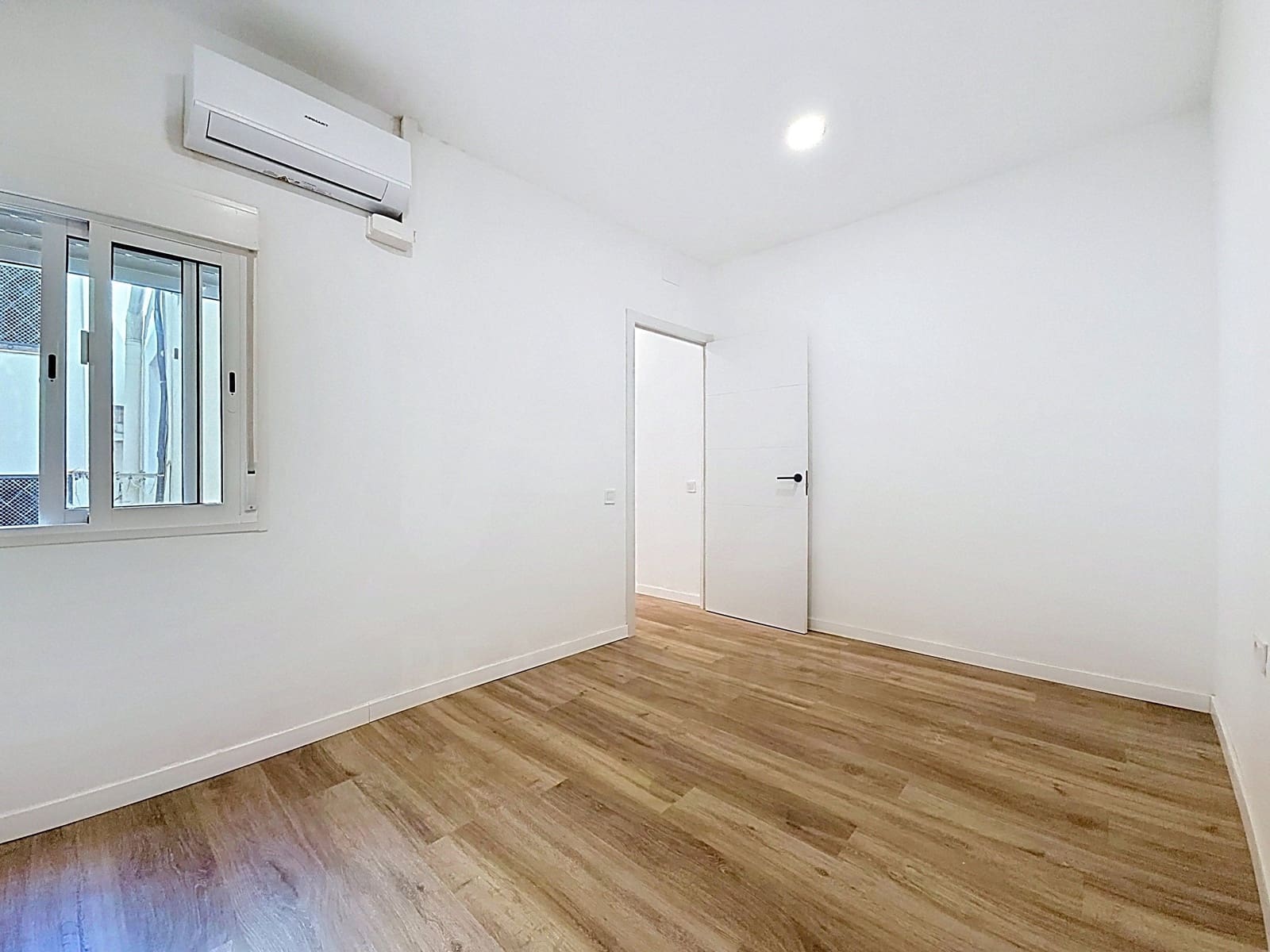 3 chambre Appartement à vendre à Barcelone ville - 289 000 € (Ref: 10099585)