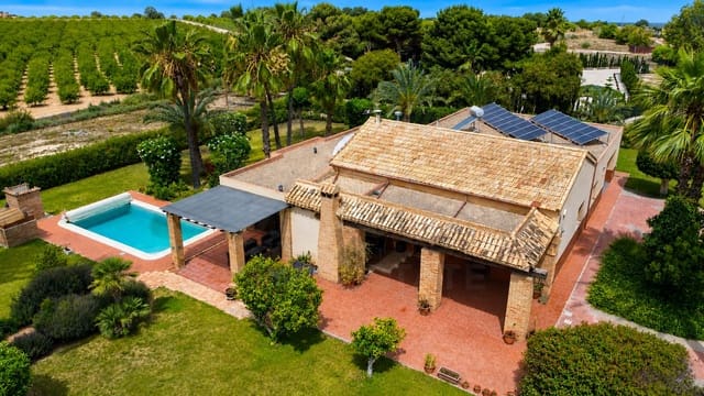 5 sypialnia Dom na sprzedaż w Las Bayas, Elche / Elx z basenem garażem - 649 000 € (Ref: 10099588)