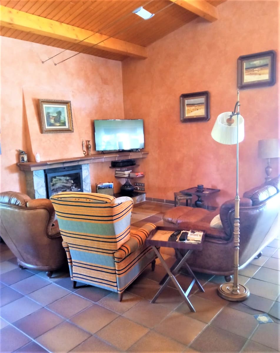 5 soveværelse Byhus til salg i Mora d'Ebre med swimmingpool garage - € 475.000 (Ref: 10099591)