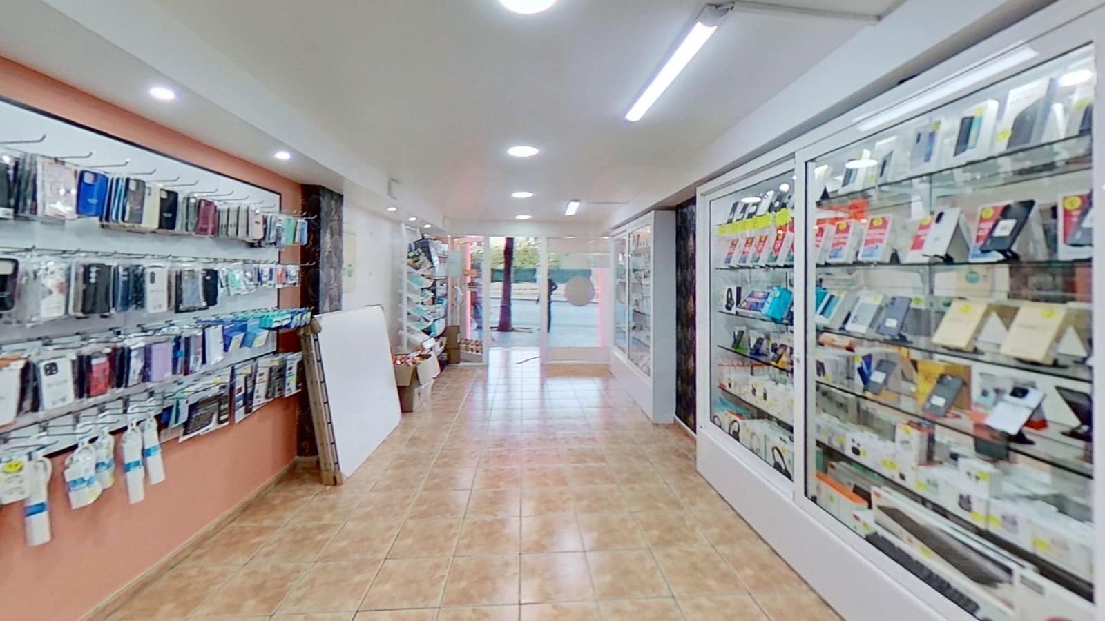 Komercyjne na sprzedaż w Miasto Alicante / Alacant - 38 000 € (Ref: 10099593)