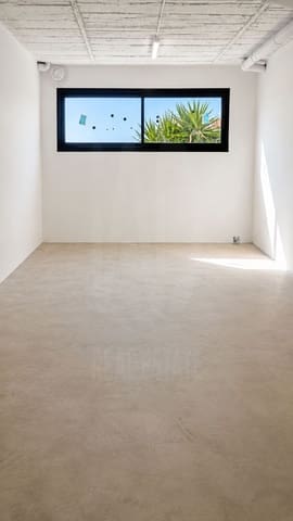Commercieel te koop in Tarifa met zwembad - € 117.000 (Ref: 10099595)