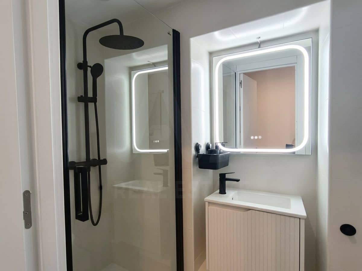 1 slaapkamer Appartement te huur in Madrid stad - € 2.500 (Ref: 10099596)