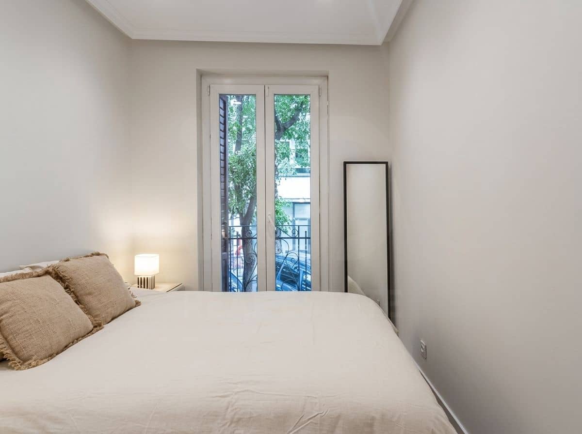 1 slaapkamer Appartement te huur in Madrid stad - € 2.500 (Ref: 10099596)