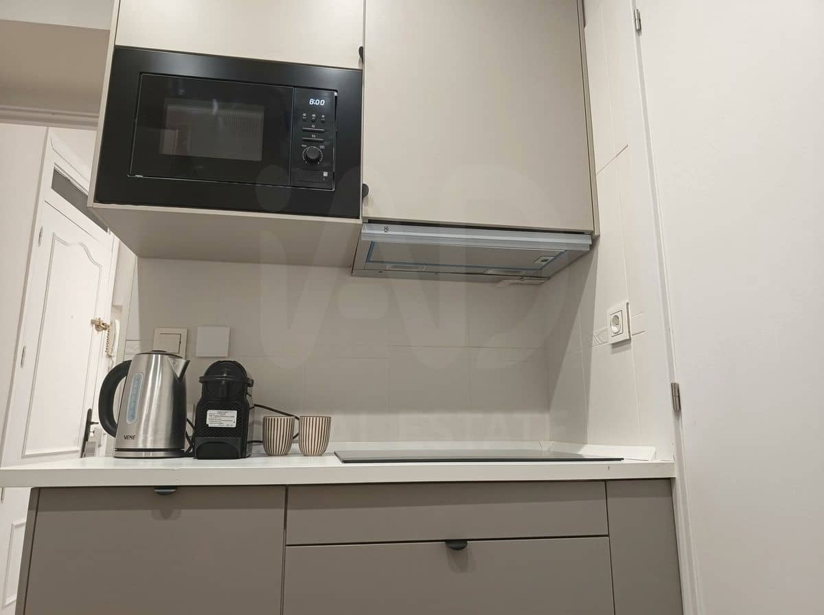 1 slaapkamer Appartement te huur in Madrid stad - € 2.500 (Ref: 10099596)