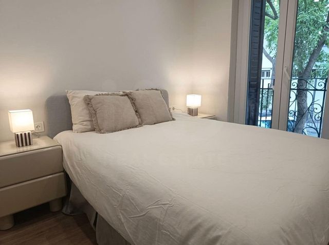 1 slaapkamer Appartement te huur in Madrid stad - € 2.500 (Ref: 10099596)