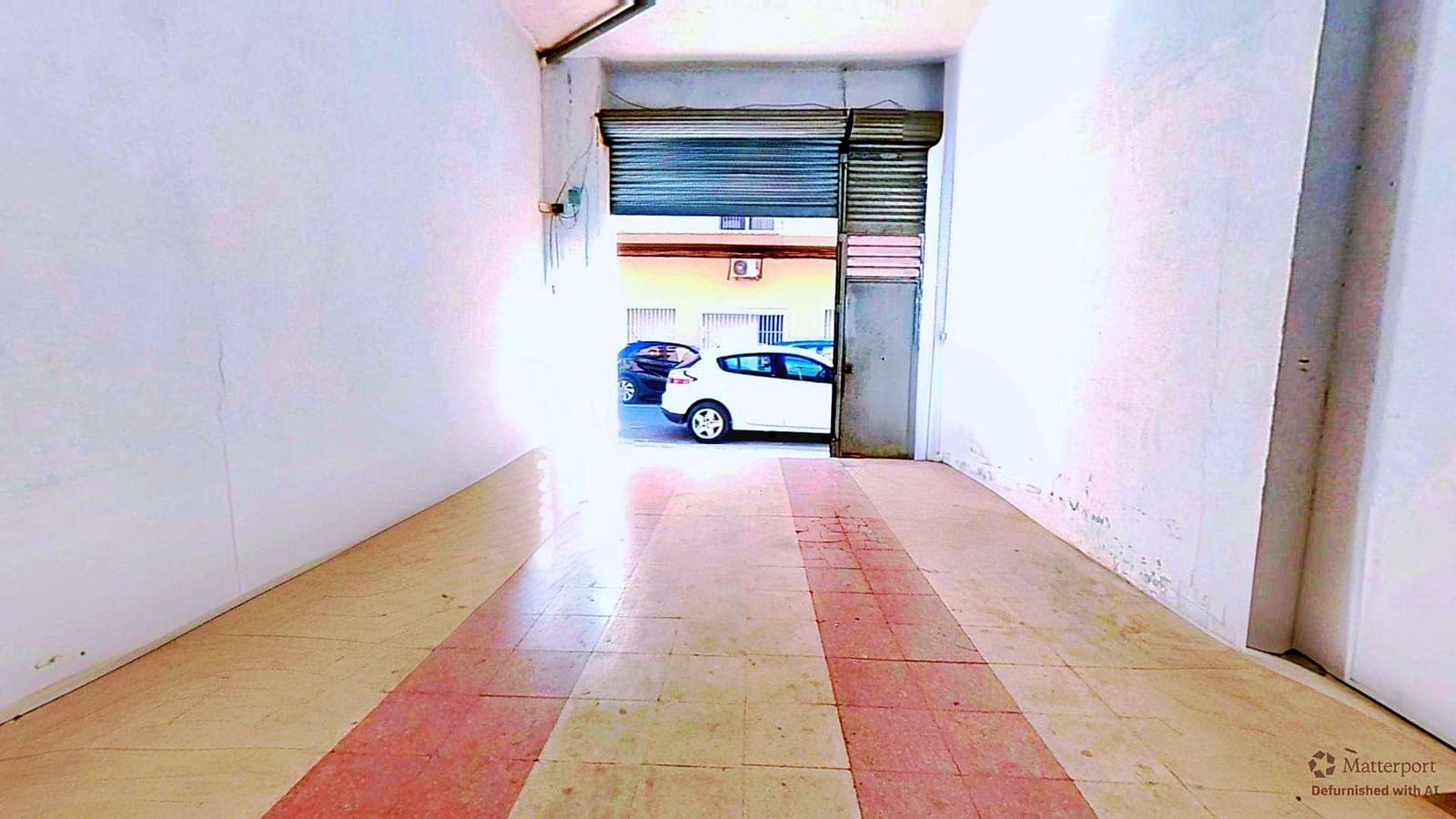 4 slaapkamer Commercieel te koop in Alicante stad - € 160.000 (Ref: 10100230)