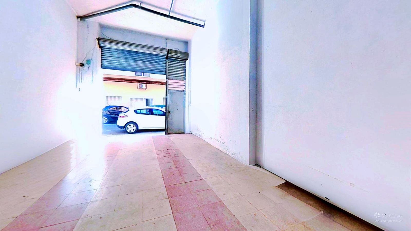 4 slaapkamer Commercieel te koop in Alicante stad - € 160.000 (Ref: 10100230)