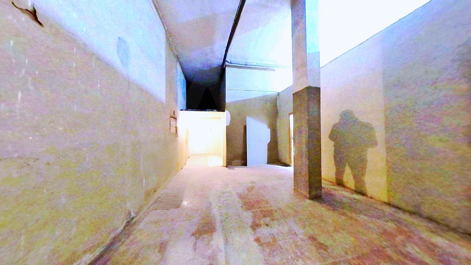 4 slaapkamer Commercieel te koop in Alicante stad - € 160.000 (Ref: 10100230)