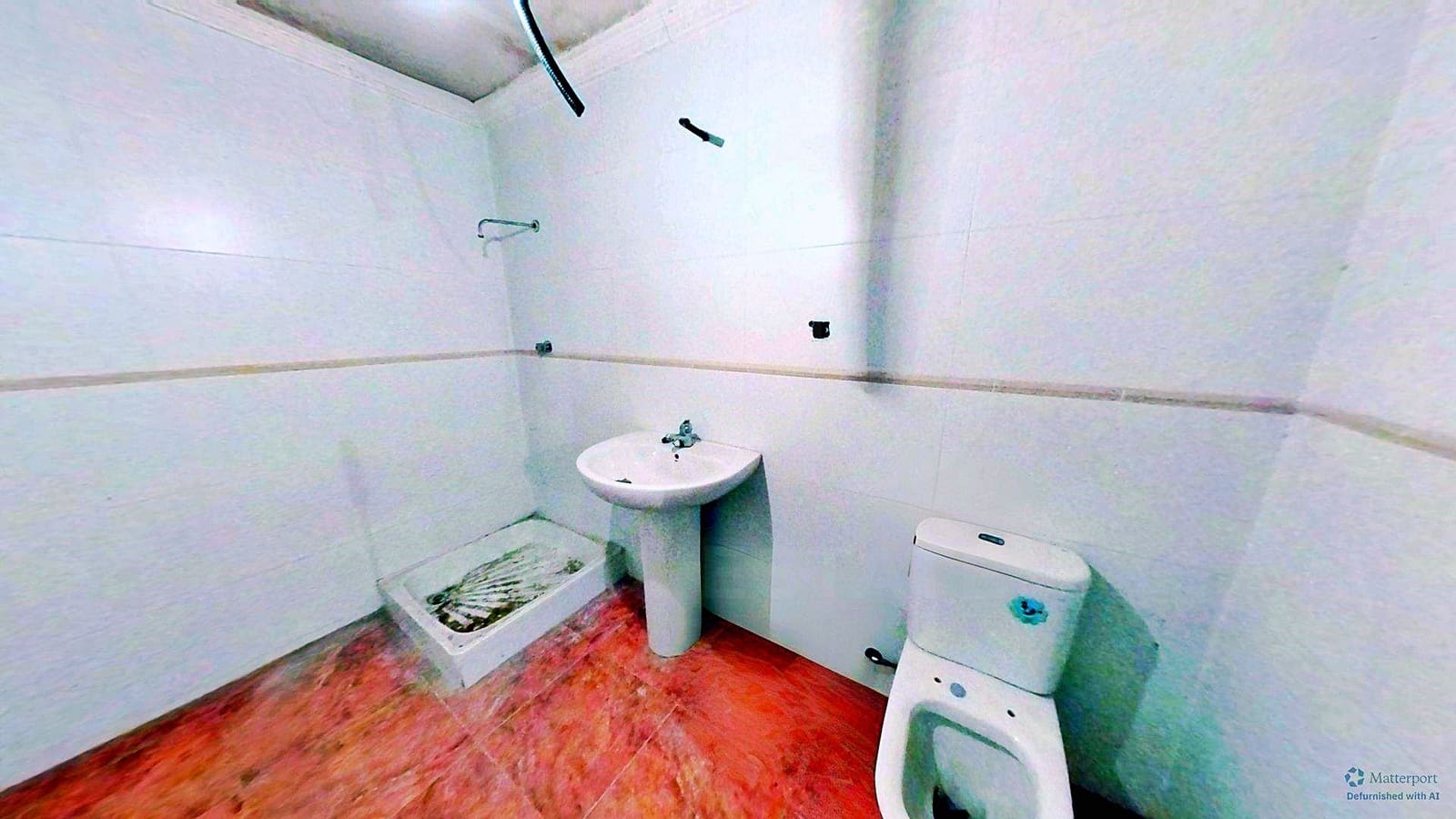 4 slaapkamer Commercieel te koop in Alicante stad - € 160.000 (Ref: 10100230)