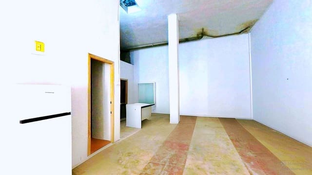 4 slaapkamer Commercieel te koop in Florida Baja, Alicante stad - € 160.000 (Ref: 10100230)