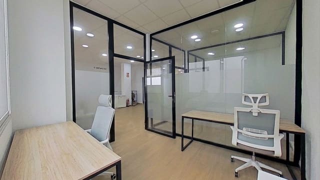 4 slaapkamer Commercieel te koop in Sanlúcar de Barrameda - € 600.000 (Ref: 10100231)