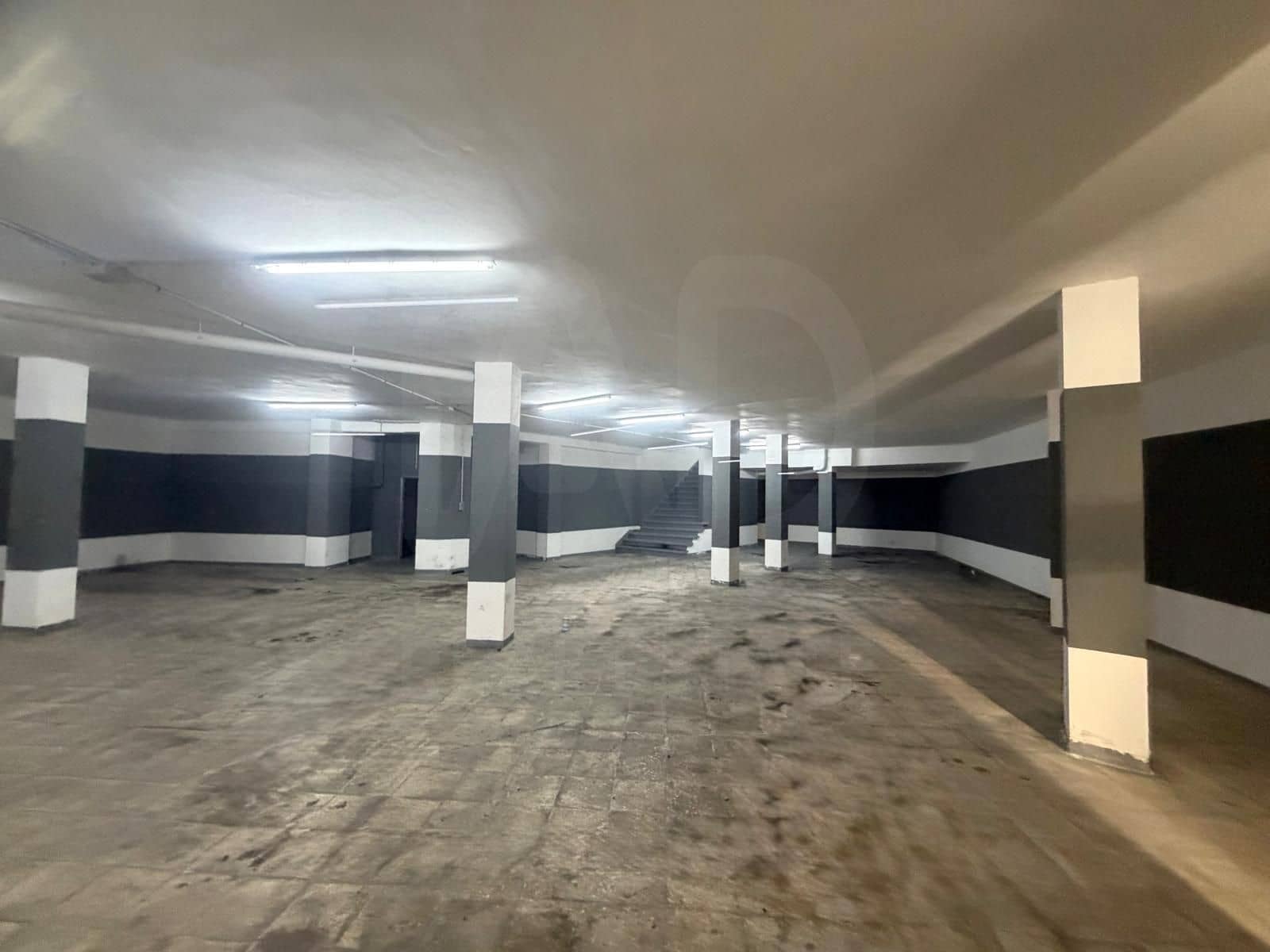 Gewerbe zu verkaufen in Gava - 385.000 € (Ref: 10101200)