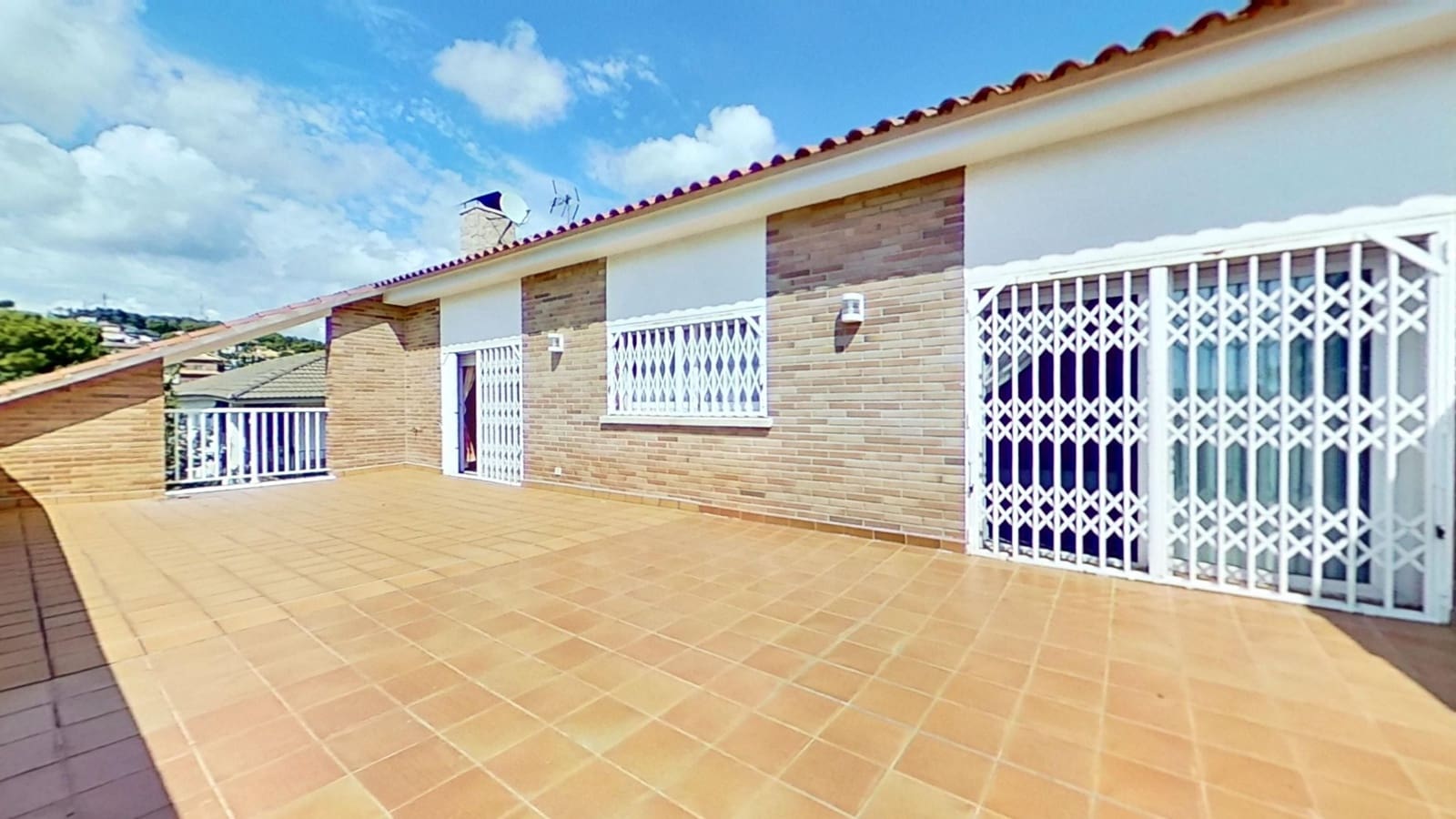 5 bedroom Townhouse for sale in El Vendrell with pool garage - € 595,000 (Ref: 10101205)
