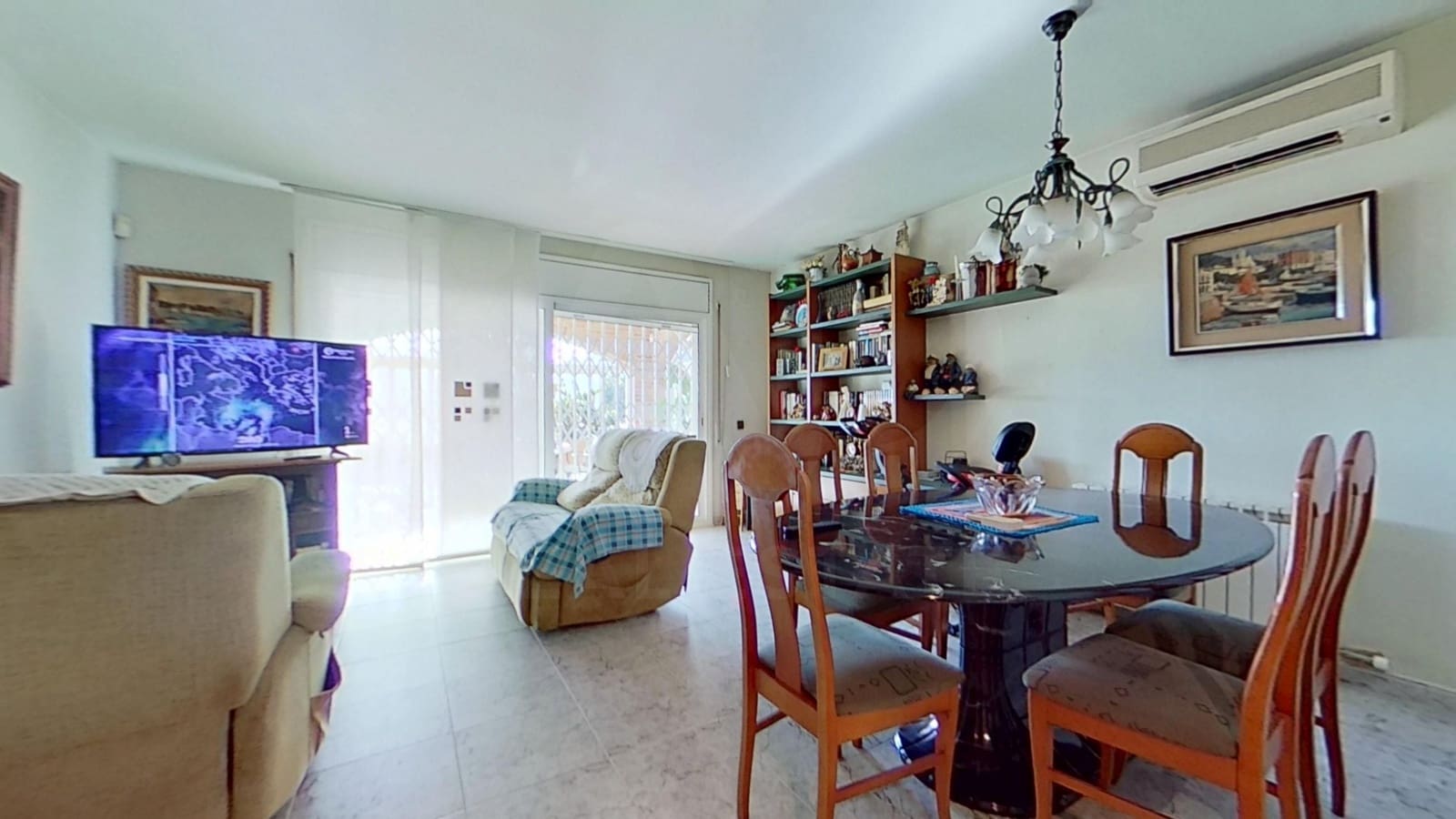 5 bedroom Townhouse for sale in El Vendrell with pool garage - € 595,000 (Ref: 10101205)