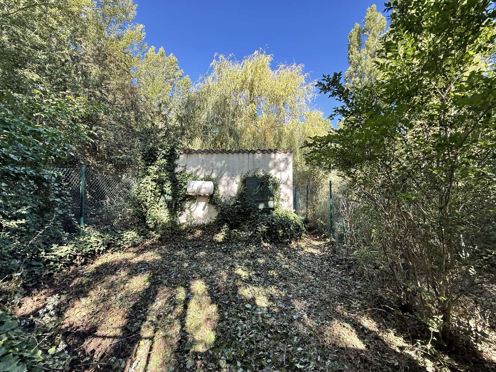 Teren niezagospodarowany na sprzedaż w Santovenia de la Valdoncina - 20 000 € (Ref: 10101224)