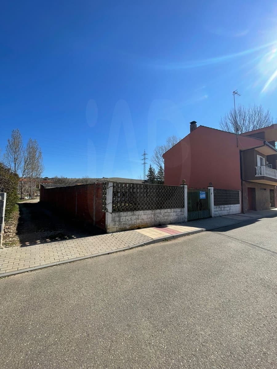 Byggegrund til salg i Santovenia de la Valdoncina - € 29.999 (Ref: 10101226)