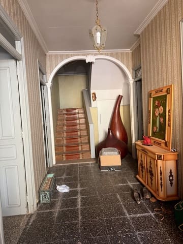 6 bedroom Townhouse for sale in Matallana de Torío - € 62,000 (Ref: 10101236)
