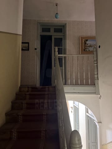 6 bedroom Townhouse for sale in Matallana de Torío - € 62,000 (Ref: 10101236)