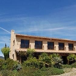 8 chambre Finca/Maison de Campagne à vendre à Montbrió del Camp avec piscine garage - 1 650 000 € (Ref: 10101237)