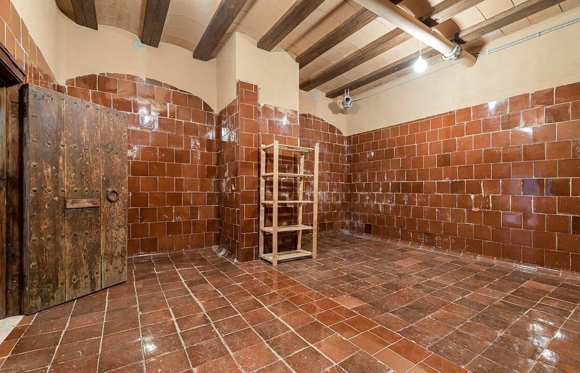 8 chambre Finca/Maison de Campagne à vendre à Montbrio del Camp avec piscine garage - 1 650 000 € (Ref: 10101237)