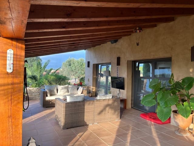 8 chambre Finca/Maison de Campagne à vendre à Montbrió del Camp avec piscine garage - 1 650 000 € (Ref: 10101237)