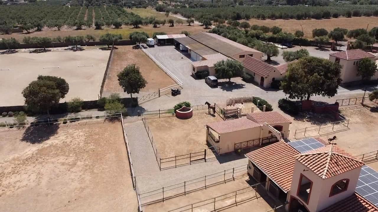 8 chambre Finca/Maison de Campagne à vendre à Montbrio del Camp avec piscine garage - 1 650 000 € (Ref: 10101237)