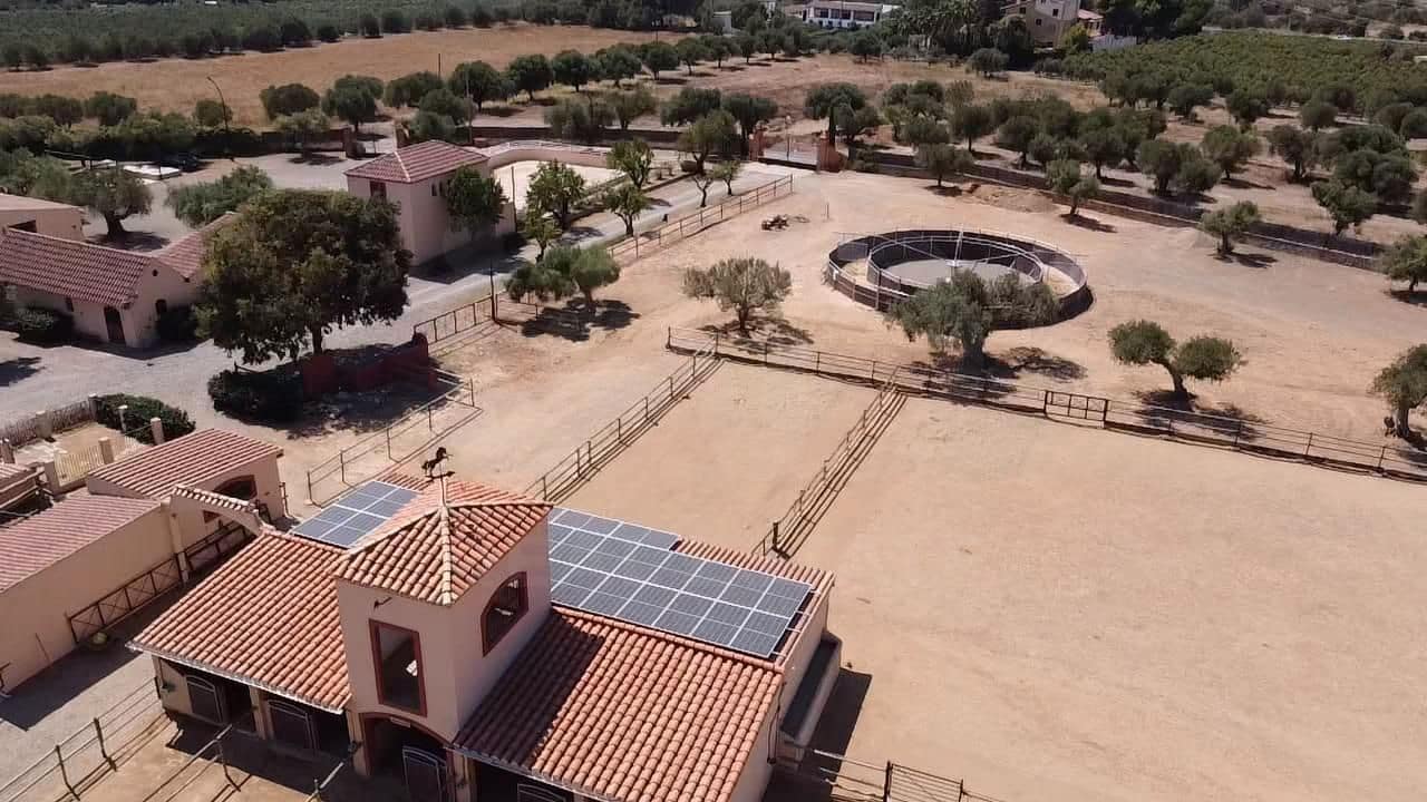 8 chambre Finca/Maison de Campagne à vendre à Montbrio del Camp avec piscine garage - 1 650 000 € (Ref: 10101237)