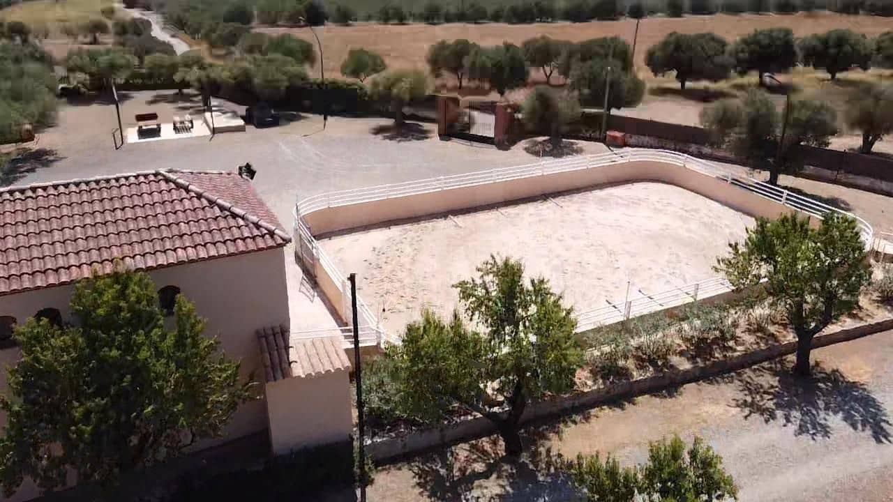 8 chambre Finca/Maison de Campagne à vendre à Montbrio del Camp avec piscine garage - 1 650 000 € (Ref: 10101237)
