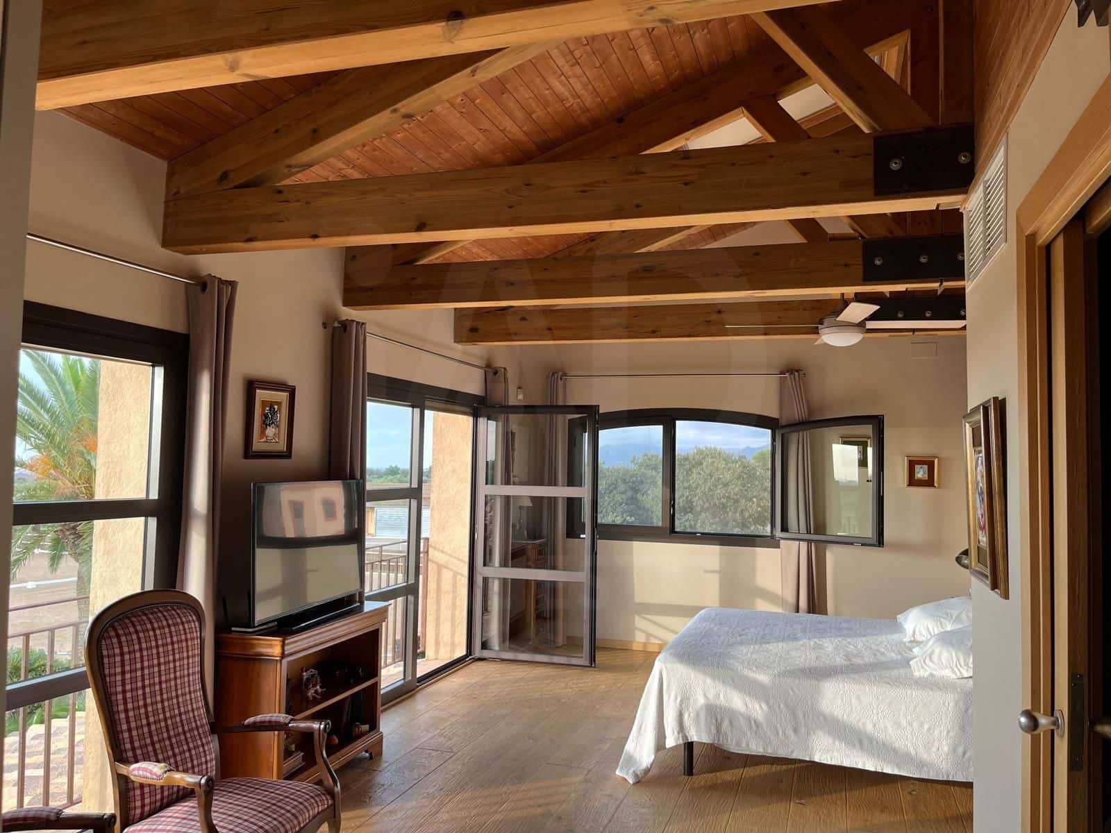 8 chambre Finca/Maison de Campagne à vendre à Montbrio del Camp avec piscine garage - 1 650 000 € (Ref: 10101237)