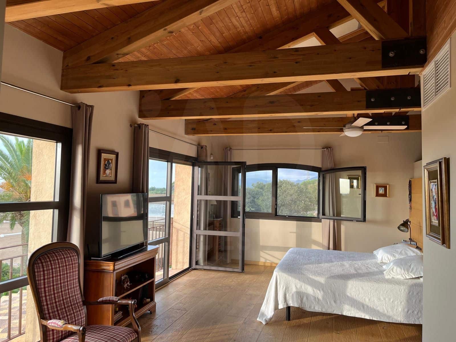 8 chambre Finca/Maison de Campagne à vendre à Montbrio del Camp avec piscine garage - 1 650 000 € (Ref: 10101237)