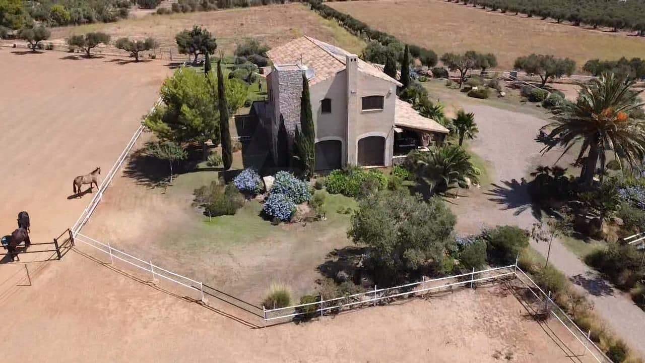 8 chambre Finca/Maison de Campagne à vendre à Montbrio del Camp avec piscine garage - 1 650 000 € (Ref: 10101237)