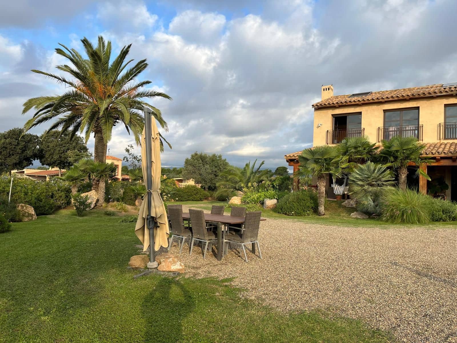 8 chambre Finca/Maison de Campagne à vendre à Montbrio del Camp avec piscine garage - 1 650 000 € (Ref: 10101237)