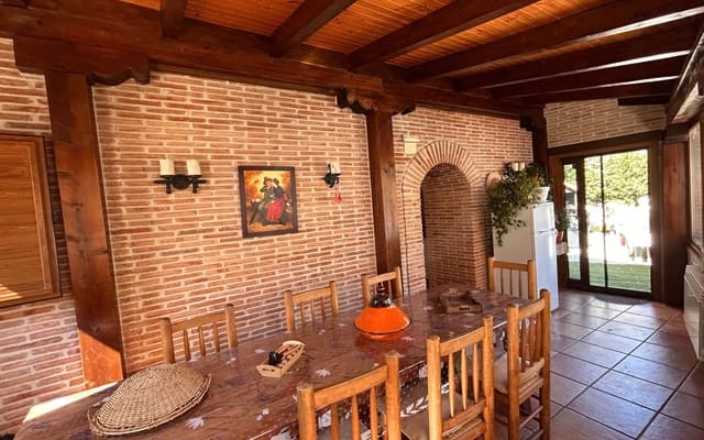 Finca/Casa Rural de 7 habitaciones en Munilla en venta - 290.000 € (Ref: 10101238)