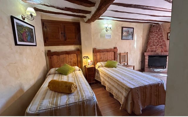 Finca/Casa Rural de 7 habitaciones en Munilla en venta - 290.000 € (Ref: 10101238)