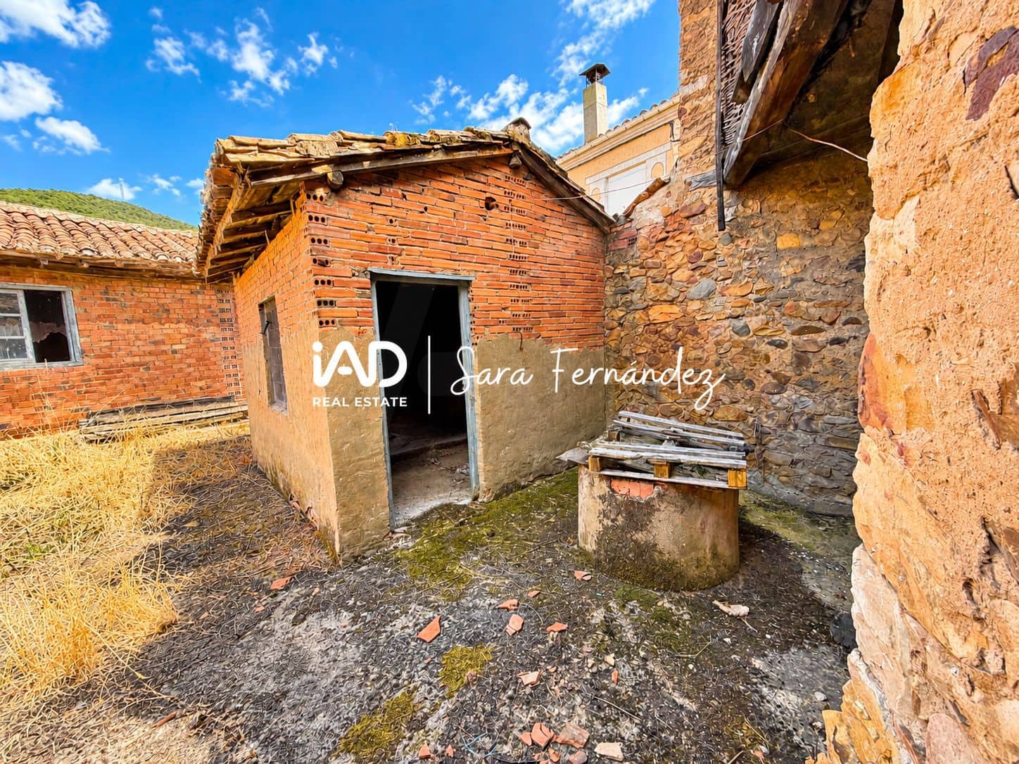 Finca/Landhuis te koop in Cuadros - € 129.900 (Ref: 10101239)