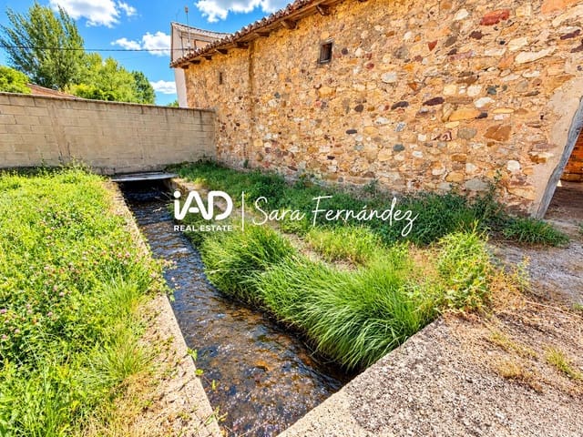 Finca/Landhuis te koop in Cuadros - € 129.900 (Ref: 10101239)
