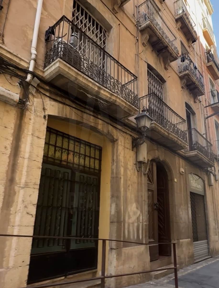 5 bedroom Apartment for sale in Tortosa - € 148,990 (Ref: 10101240)