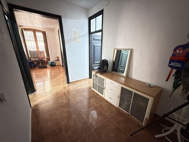 5 bedroom Apartment for sale in Tortosa - € 148,990 (Ref: 10101240)