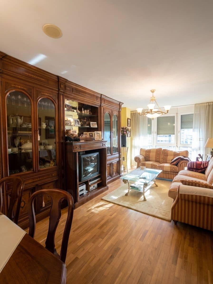 3 bedroom Apartment for sale in La Baneza with garage - € 149,000 (Ref: 10101247)