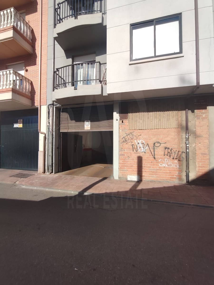 3 bedroom Apartment for sale in La Baneza with garage - € 149,000 (Ref: 10101247)