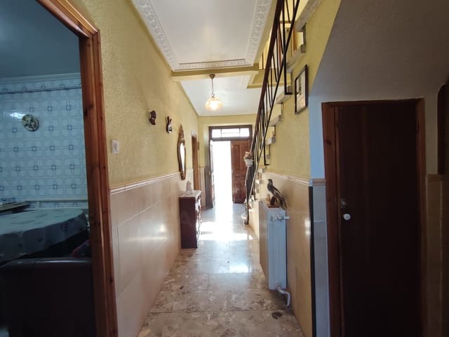 5 chambre Maison de Ville à vendre à Luyego avec garage - 79 500 € (Ref: 10101550)